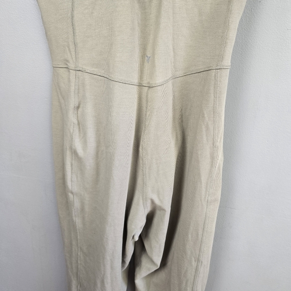 OLD NAVY Powerchill Workout Activewear‎ Jumpsuit Tan Slight Green Womens Size L - Picture 9 of 16